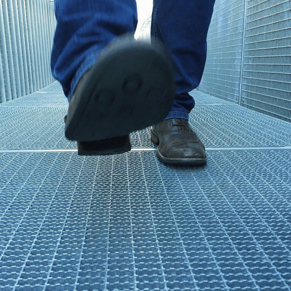 Serrated Grating Panels for platform walkway